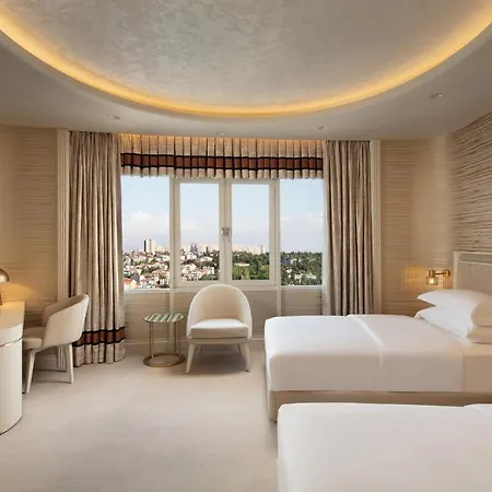 Sheraton & Convention Center Hotel