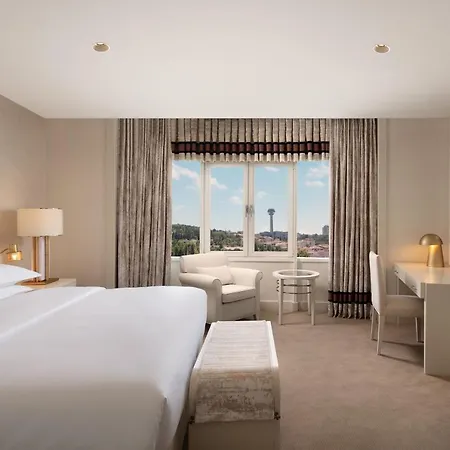 Sheraton & Convention Center Hotel 5*