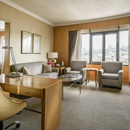 Sheraton & Convention Center Hotel