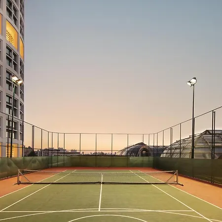 Sheraton & Convention Center Отель 5*