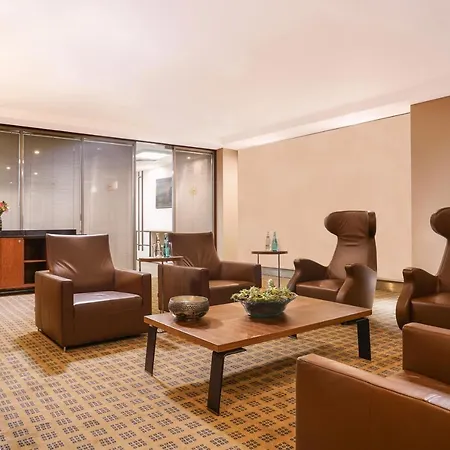 Sheraton & Convention Center Отель 5*